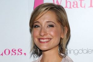 Allison Mack Net Worth: Everything About Her!