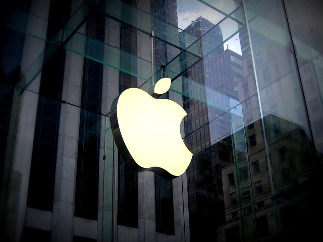 EEOC Sues Apple Over Alleged Religious Discrimination Against Jewish Employee