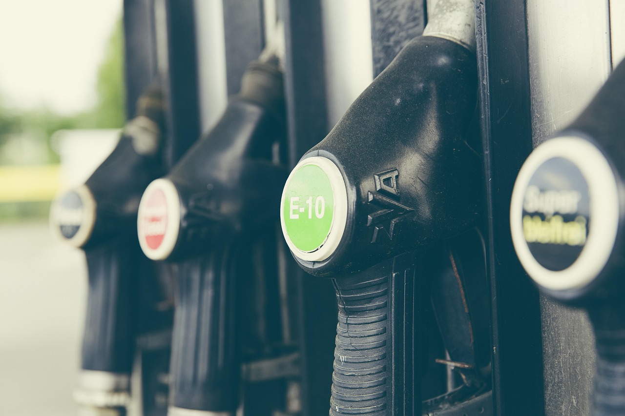 Oil Prices Surge Above $100 Amid Iran Conflict